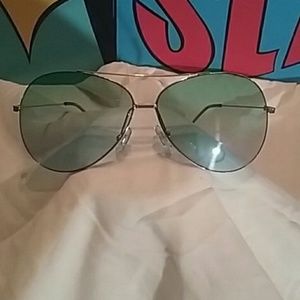 Unisex Vintage Aviator sunglasses with green gradi
